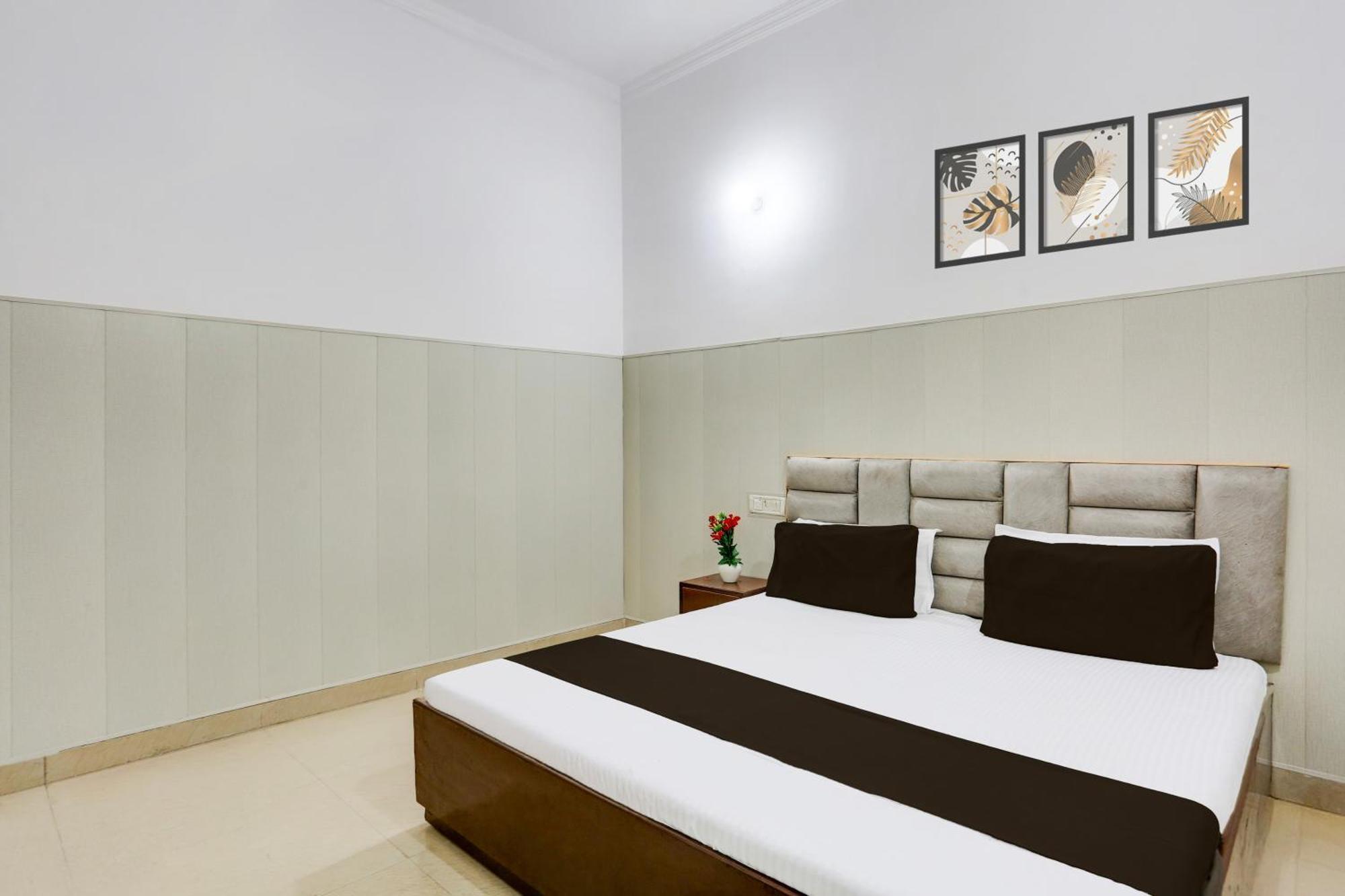 Hotel O Vk Palace Агра Экстерьер фото